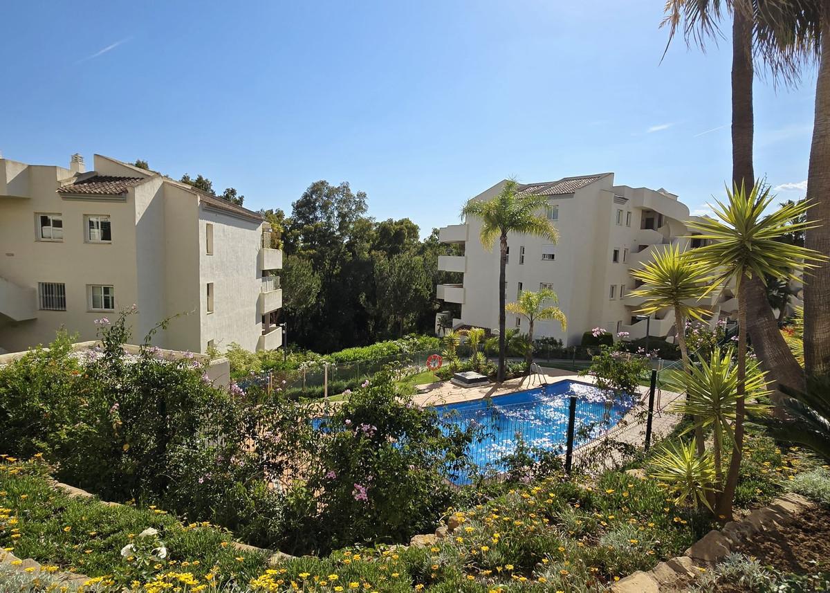 Apartment Penthouse in Elviria