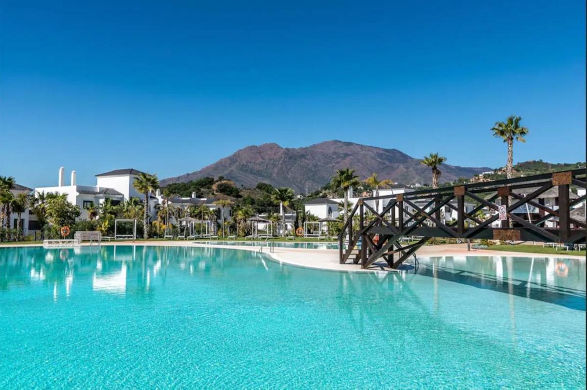 Apartment Ground Floor in Estepona