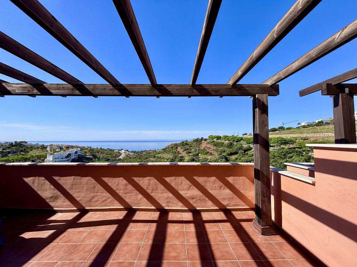 Apartment Penthouse in Manilva
