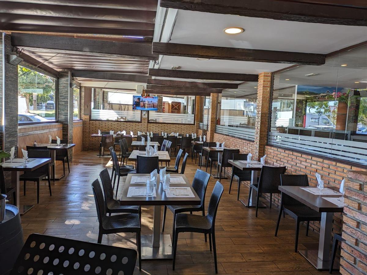 Commercial Commercial Premises in El Pinillo