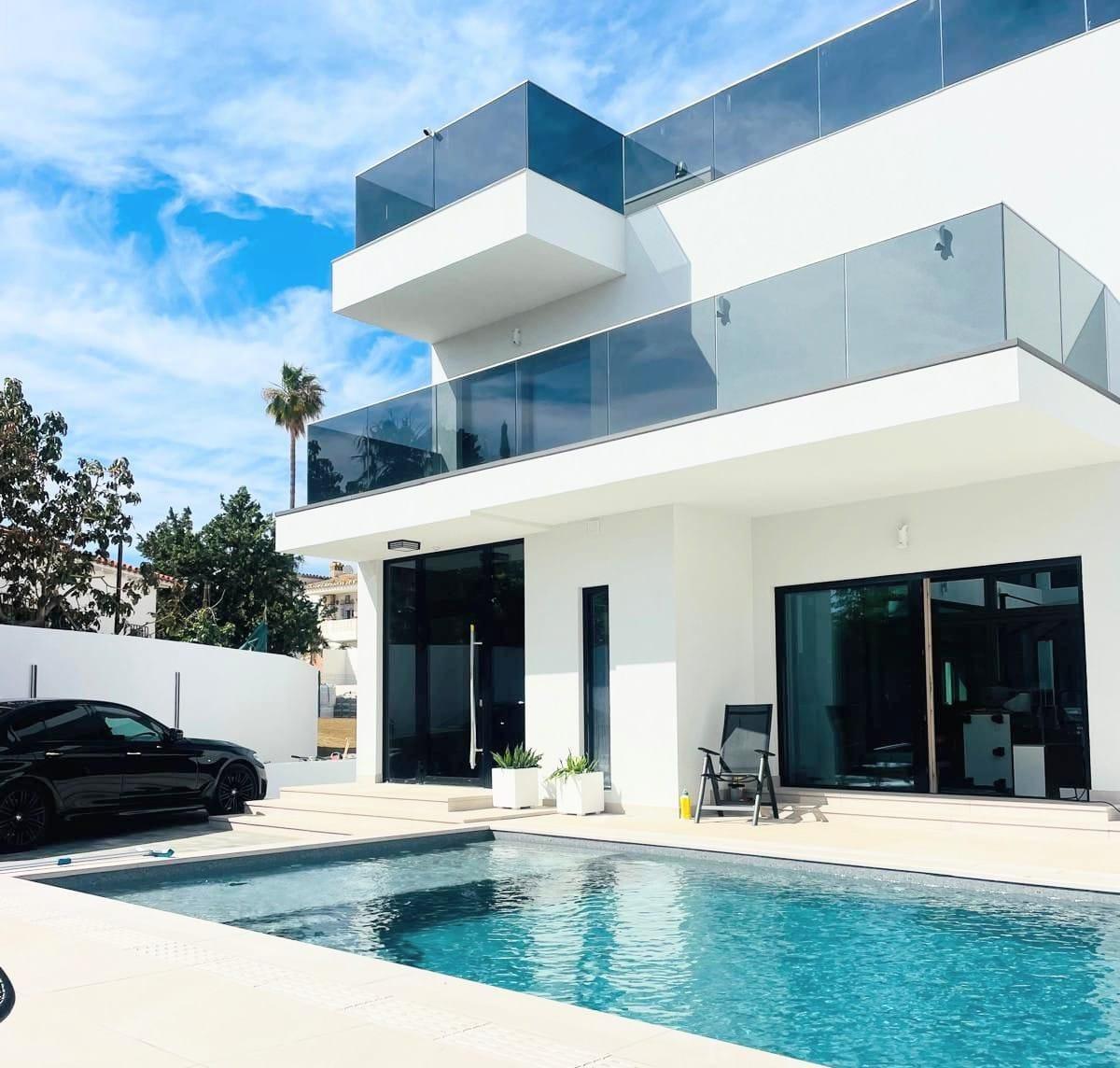 Villa Detached in Benalmadena Costa