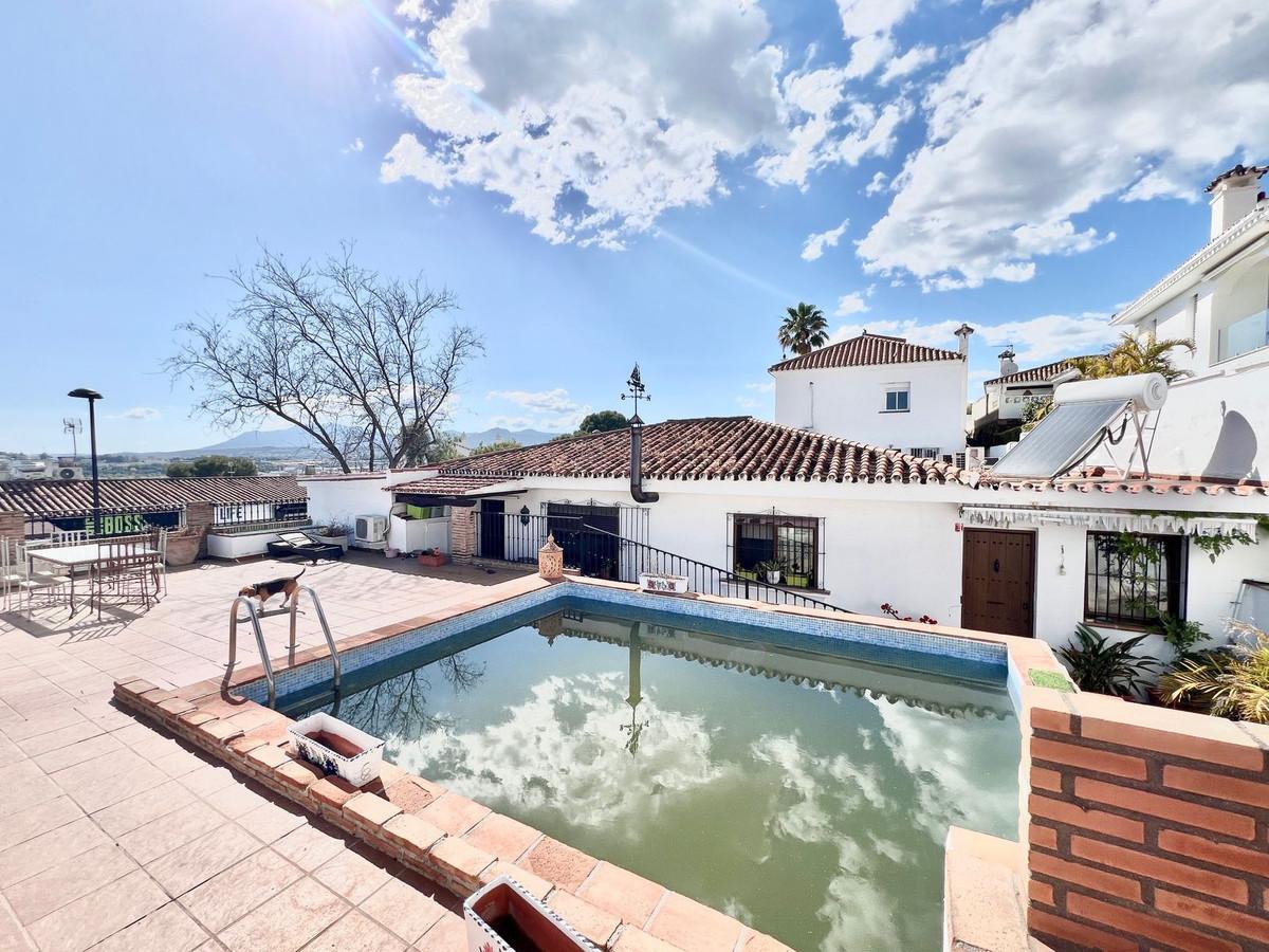 Villa Detached in Nueva Andalucía