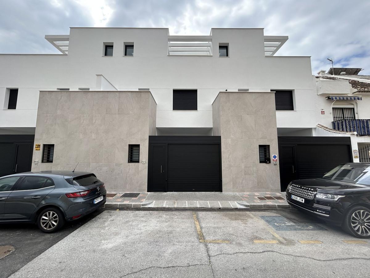 Townhouse Terraced in Los Boliches