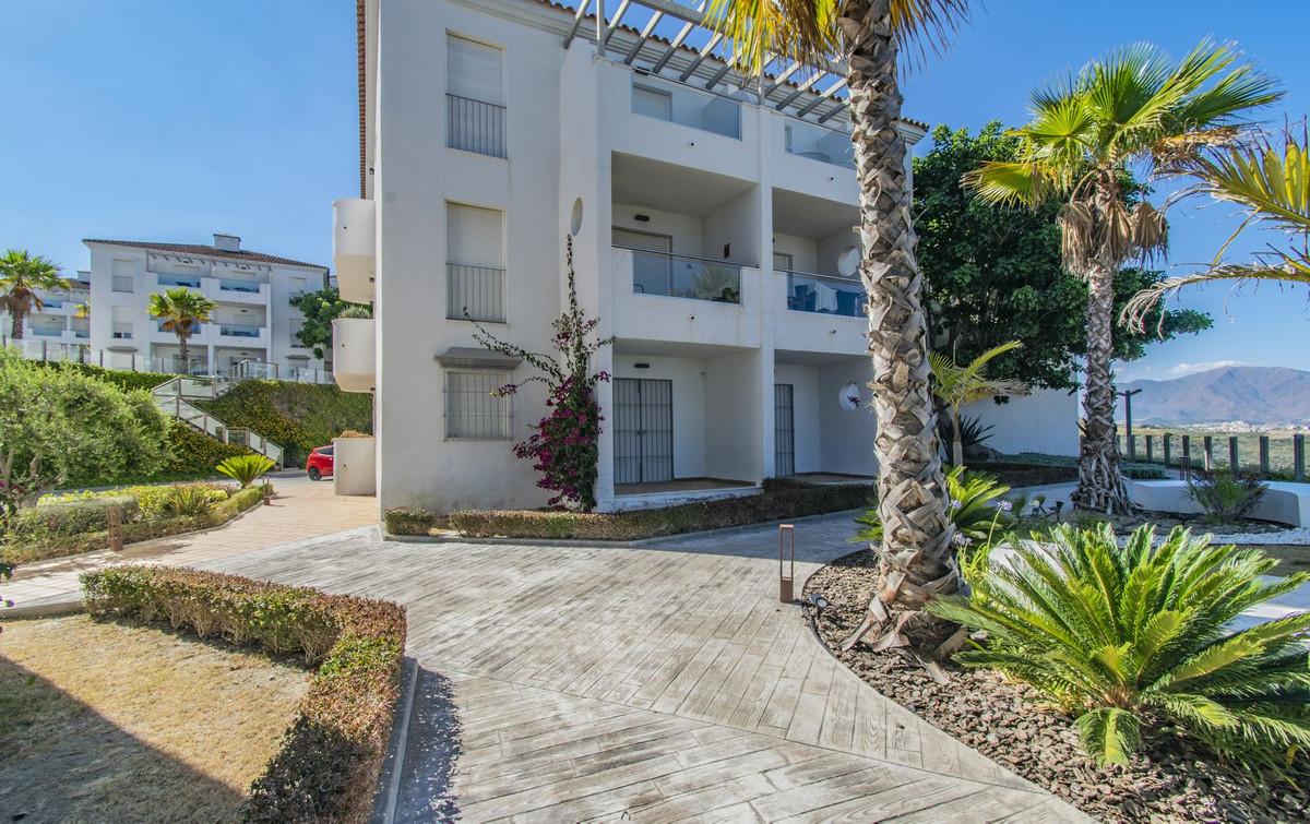 Apartment Middle Floor in Manilva