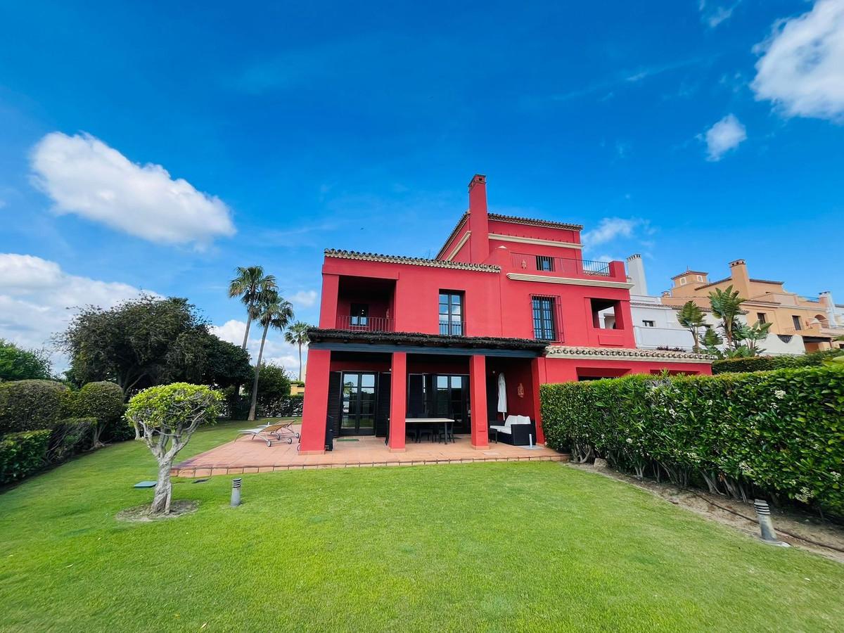 Villa Semi Detached in Sotogrande