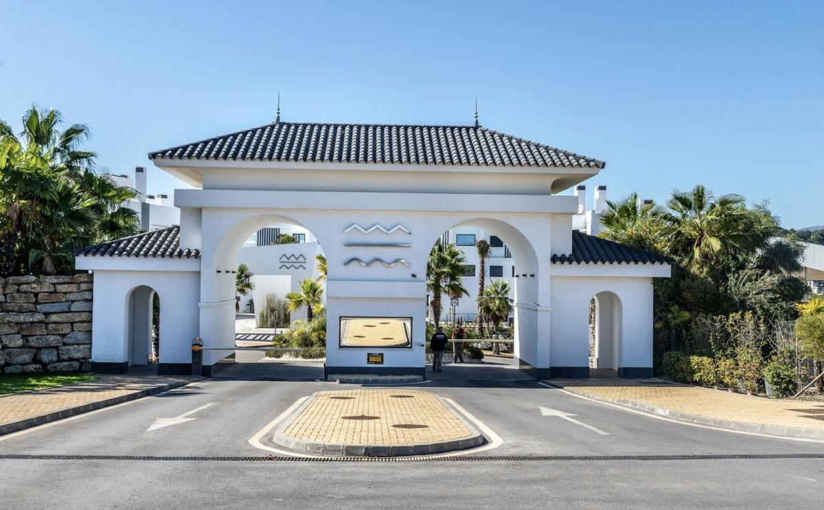 Apartment Middle Floor in Estepona
