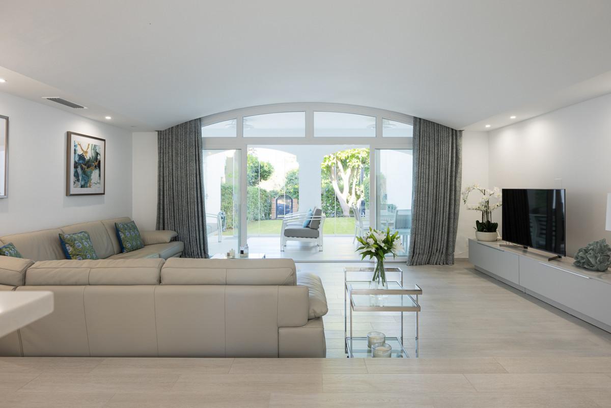 Townhouse Terraced in Estepona