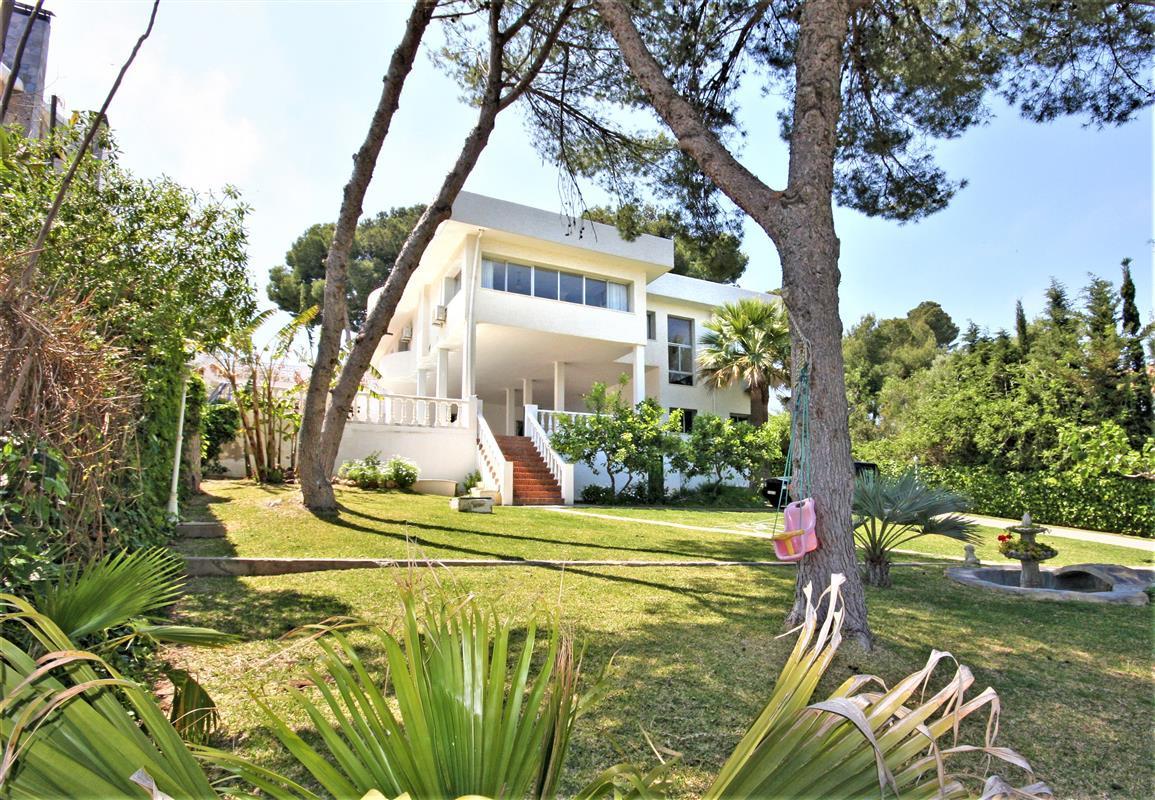 Villa Detached in Churriana