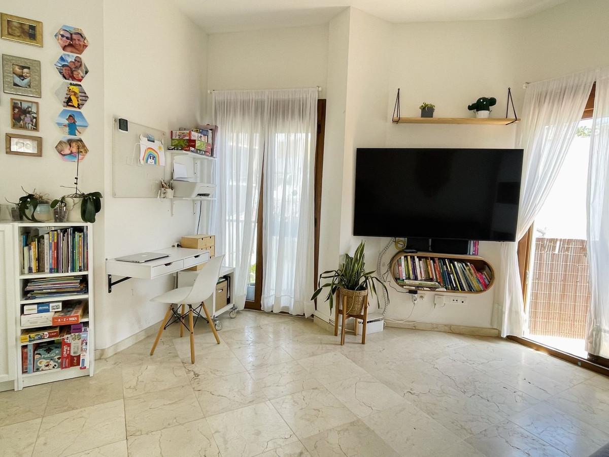Apartment Middle Floor in Benahavís