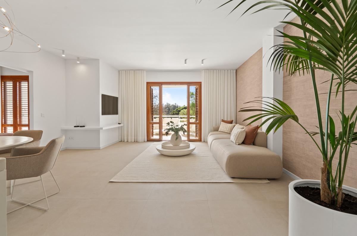 Apartment Middle Floor in Nueva Andalucía