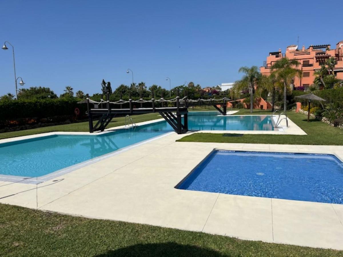 Apartment Middle Floor in Estepona