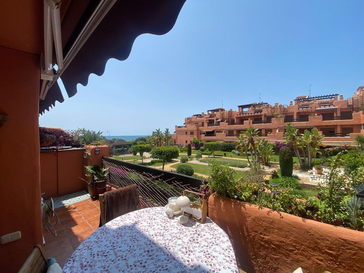 Apartment Middle Floor in Estepona