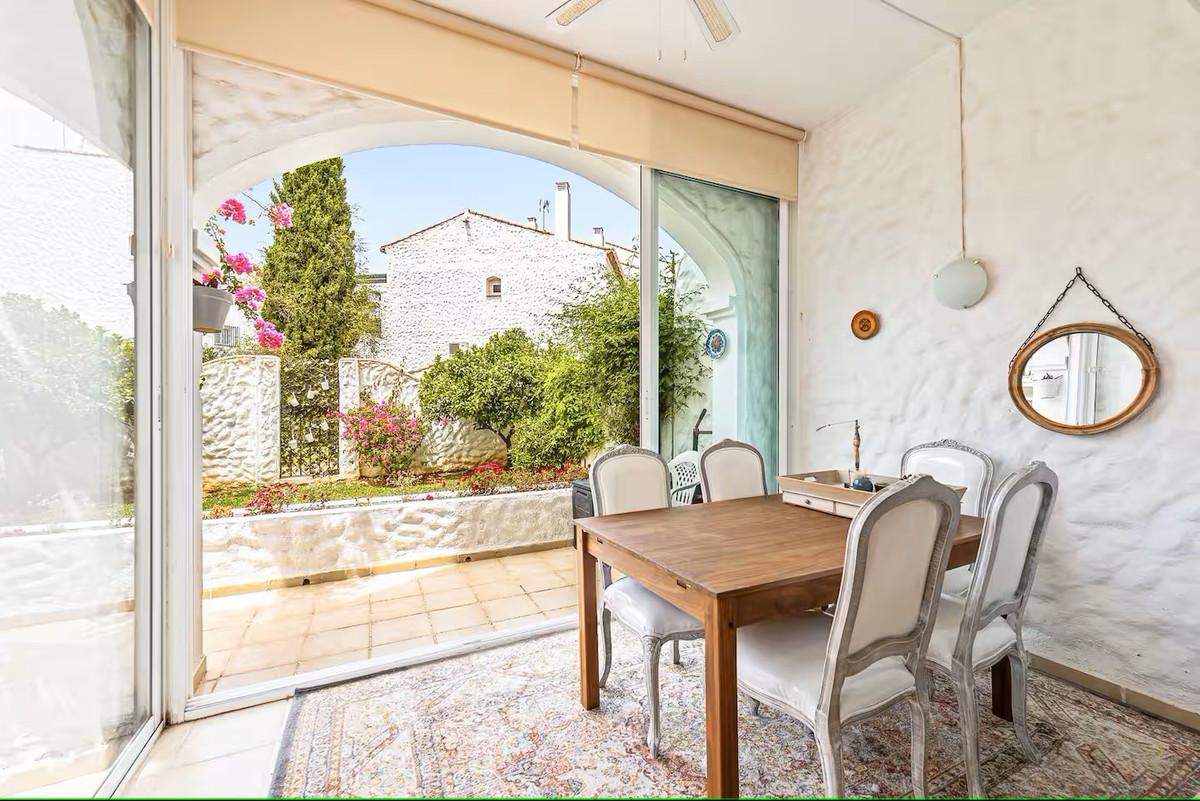 Apartment Ground Floor in El Paraiso