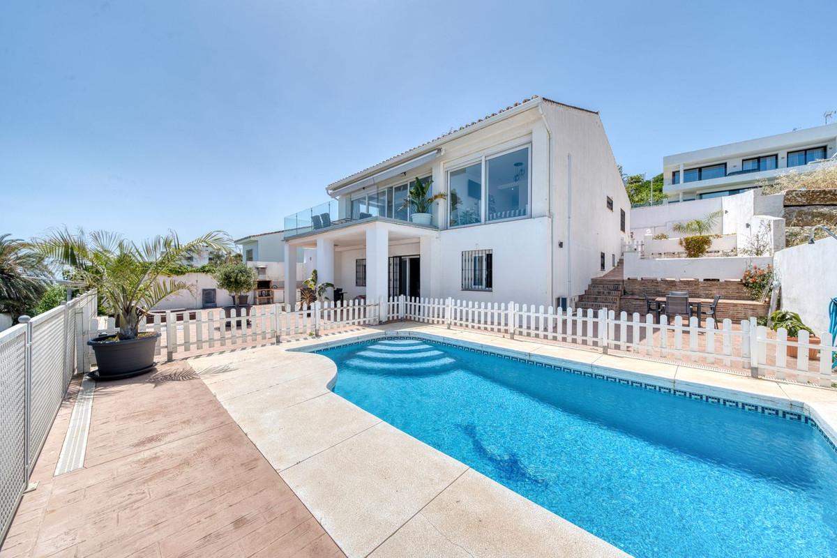Villa Detached in Estepona