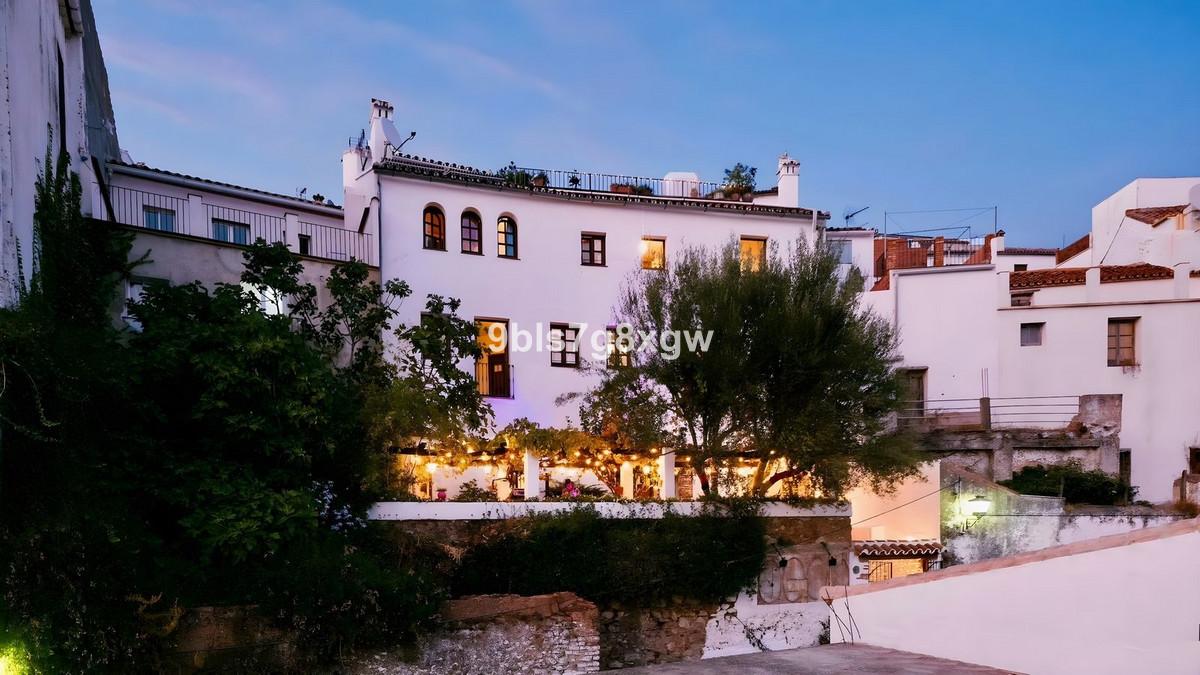 Commercial Hotel in Gaucín