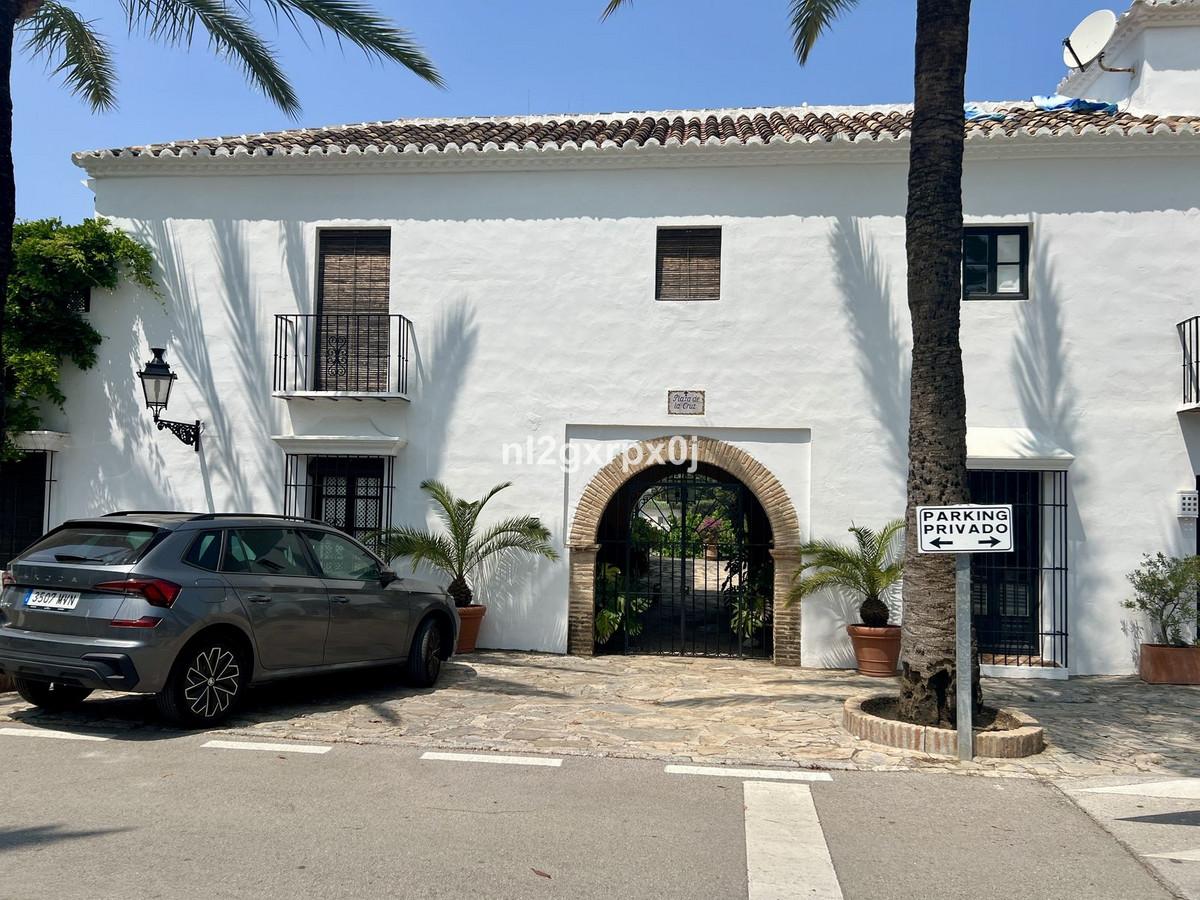 Villa Semi Detached in The Golden Mile