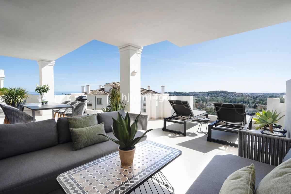 Apartment Middle Floor in Nueva Andalucía