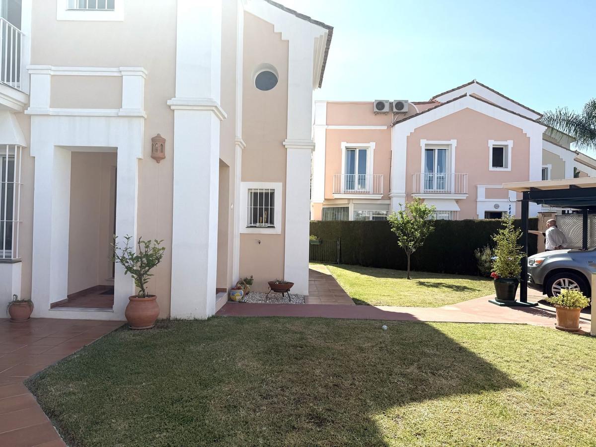 Townhouse Terraced in San Pedro de Alcántara