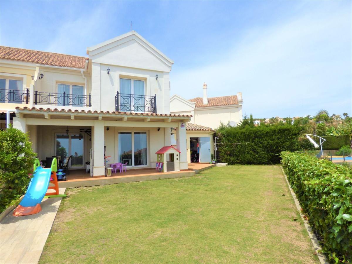 Townhouse Terraced in La Alcaidesa