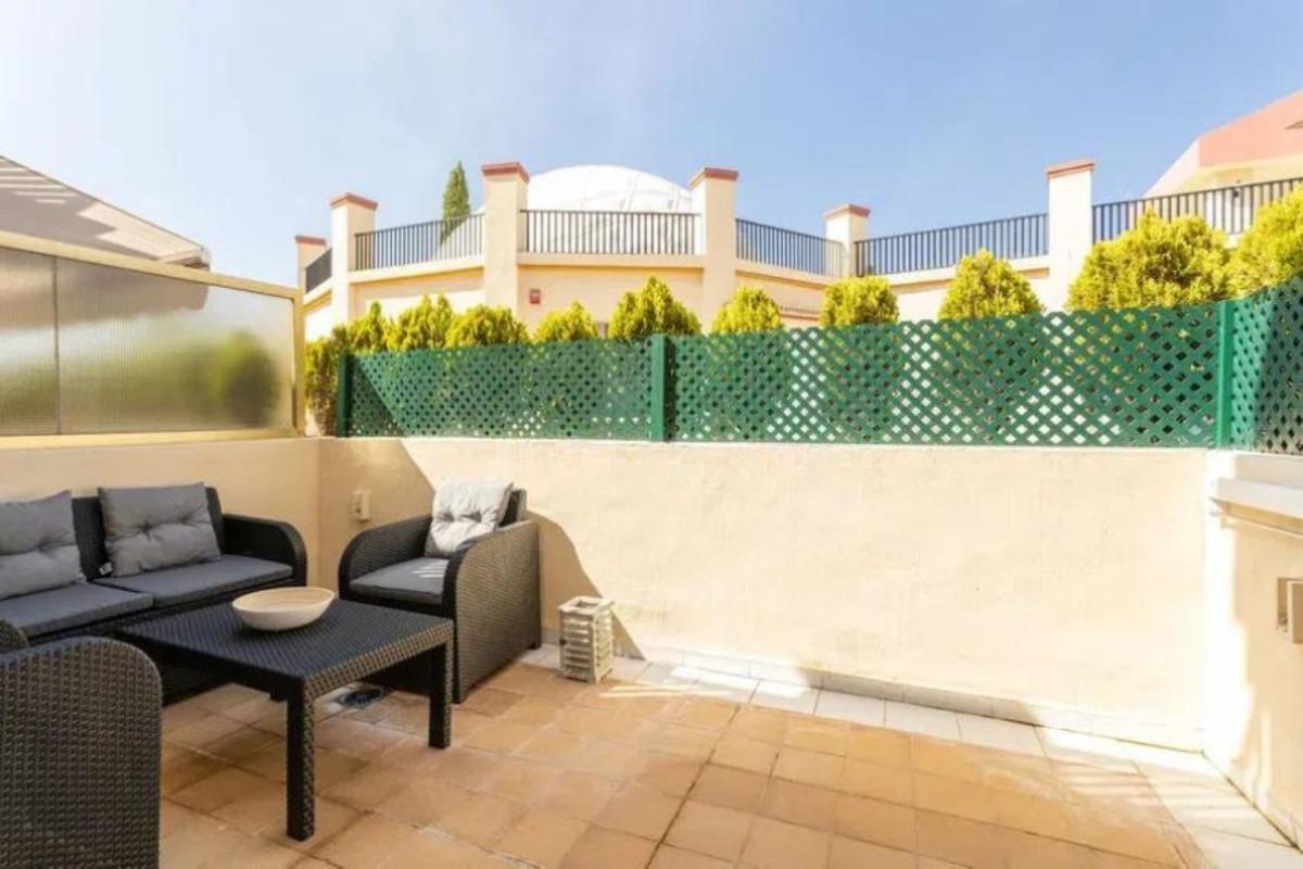 Apartment Middle Floor in Elviria