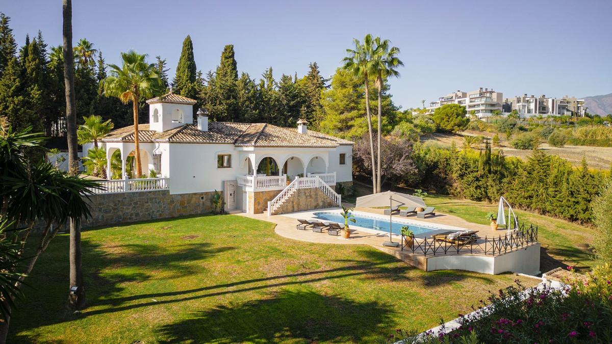 Villa Detached in Estepona
