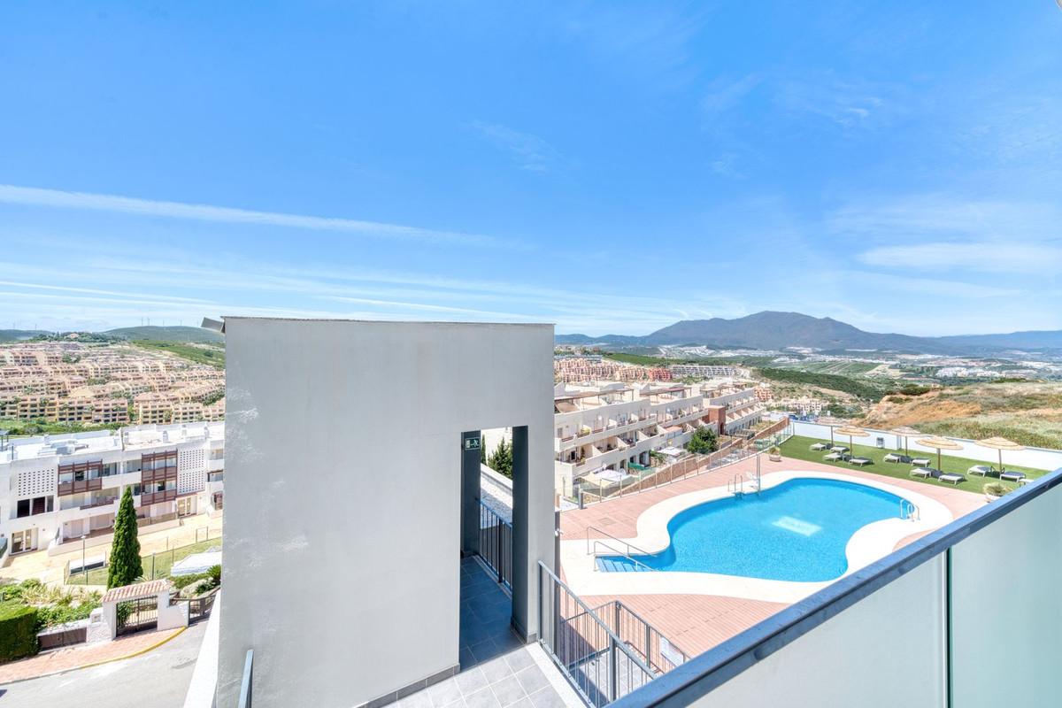 Apartment Middle Floor in La Duquesa