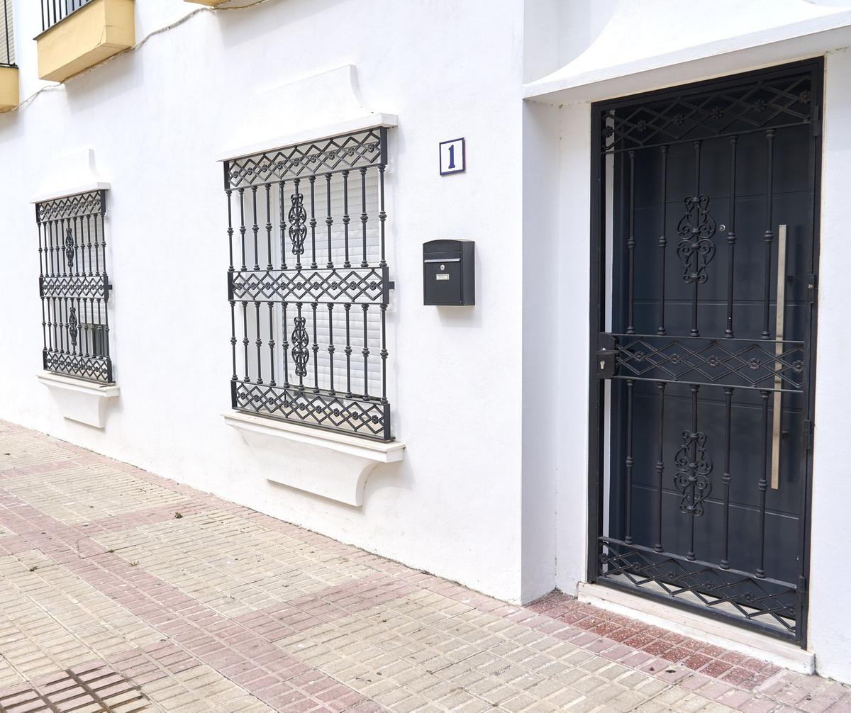 Apartment Ground Floor in Estepona