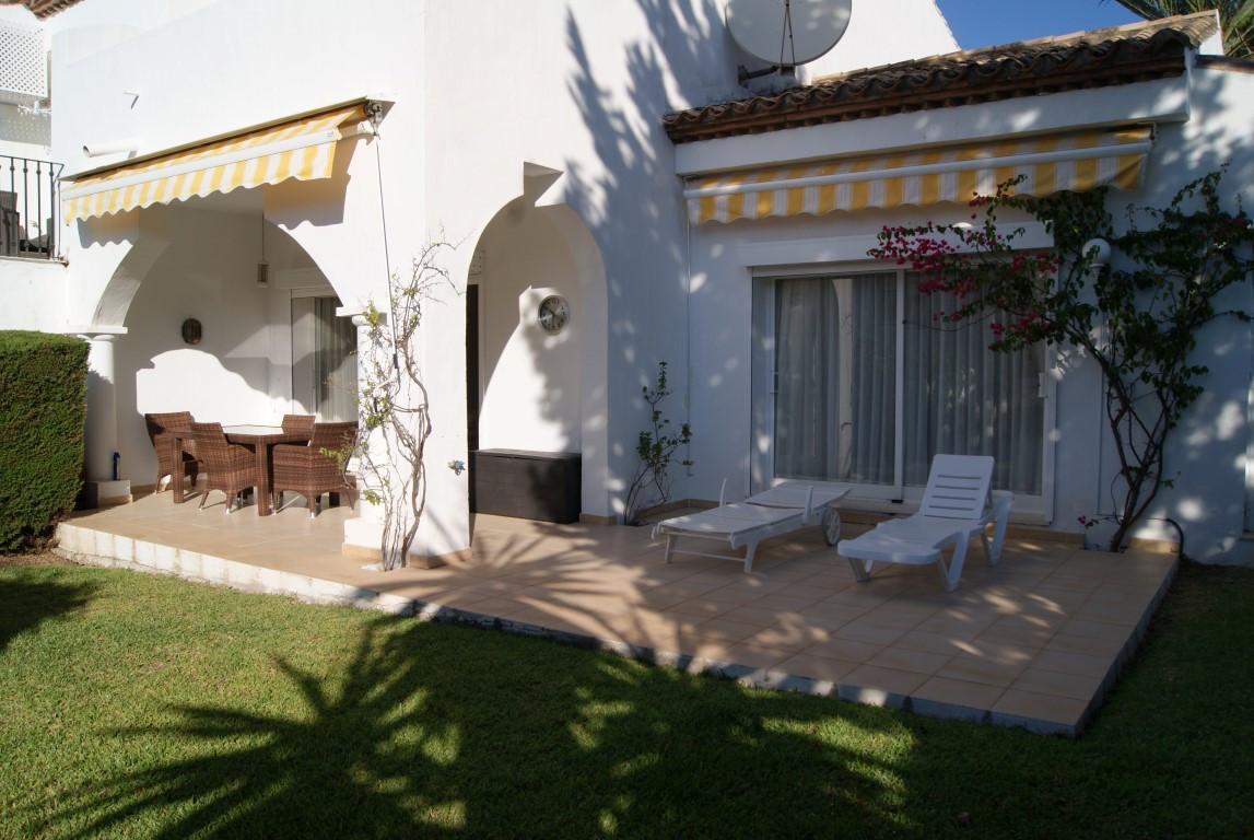 Townhouse Terraced in El Paraiso