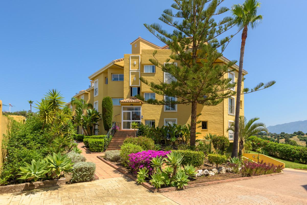 Apartment Middle Floor in Estepona