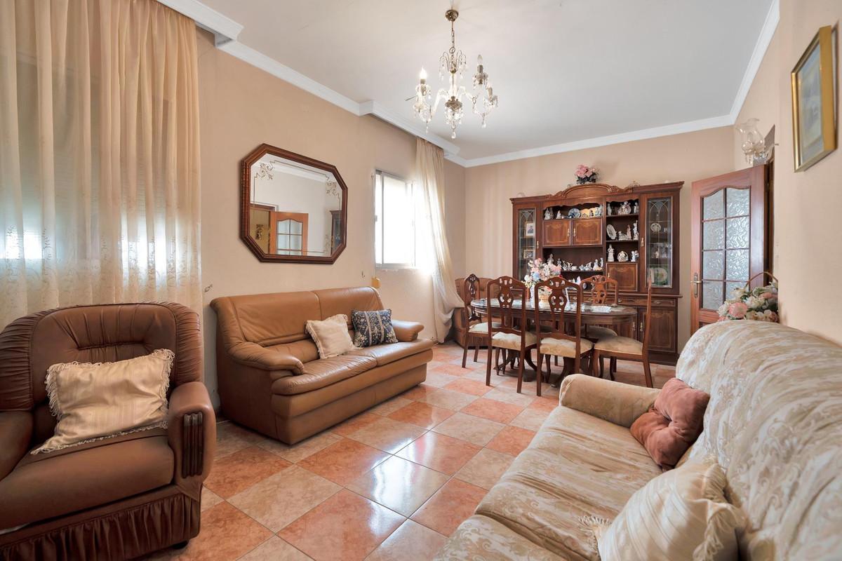 Villa Detached in La Línea