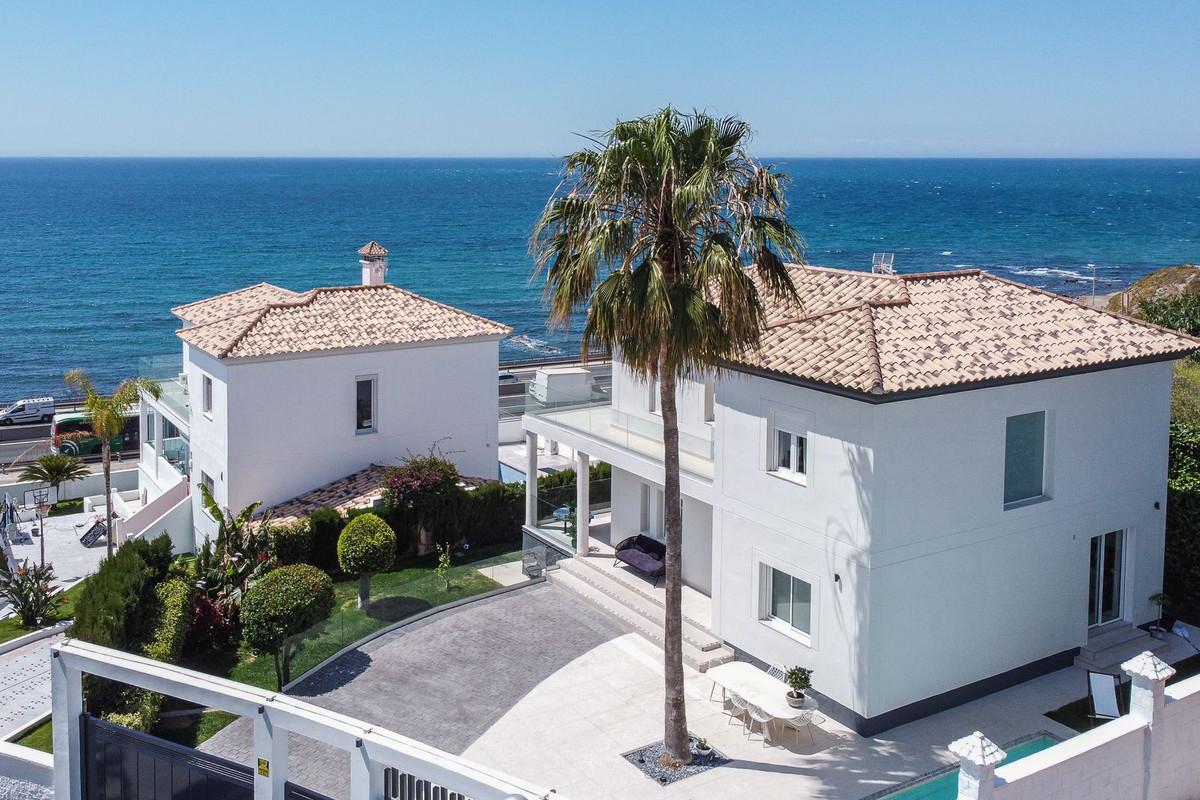 Villa Detached in El Faro