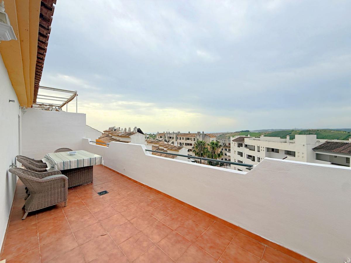 Apartment Penthouse in Manilva