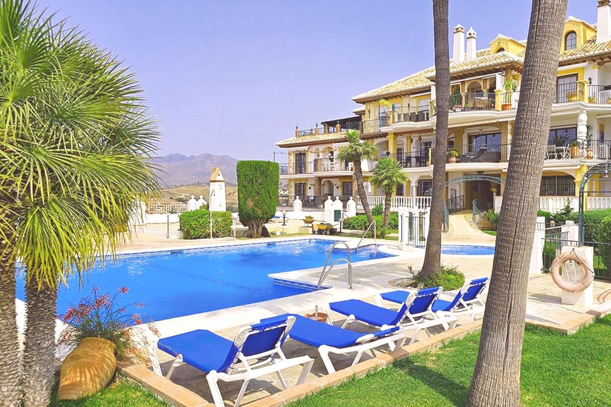 Apartment Middle Floor in Mijas Golf