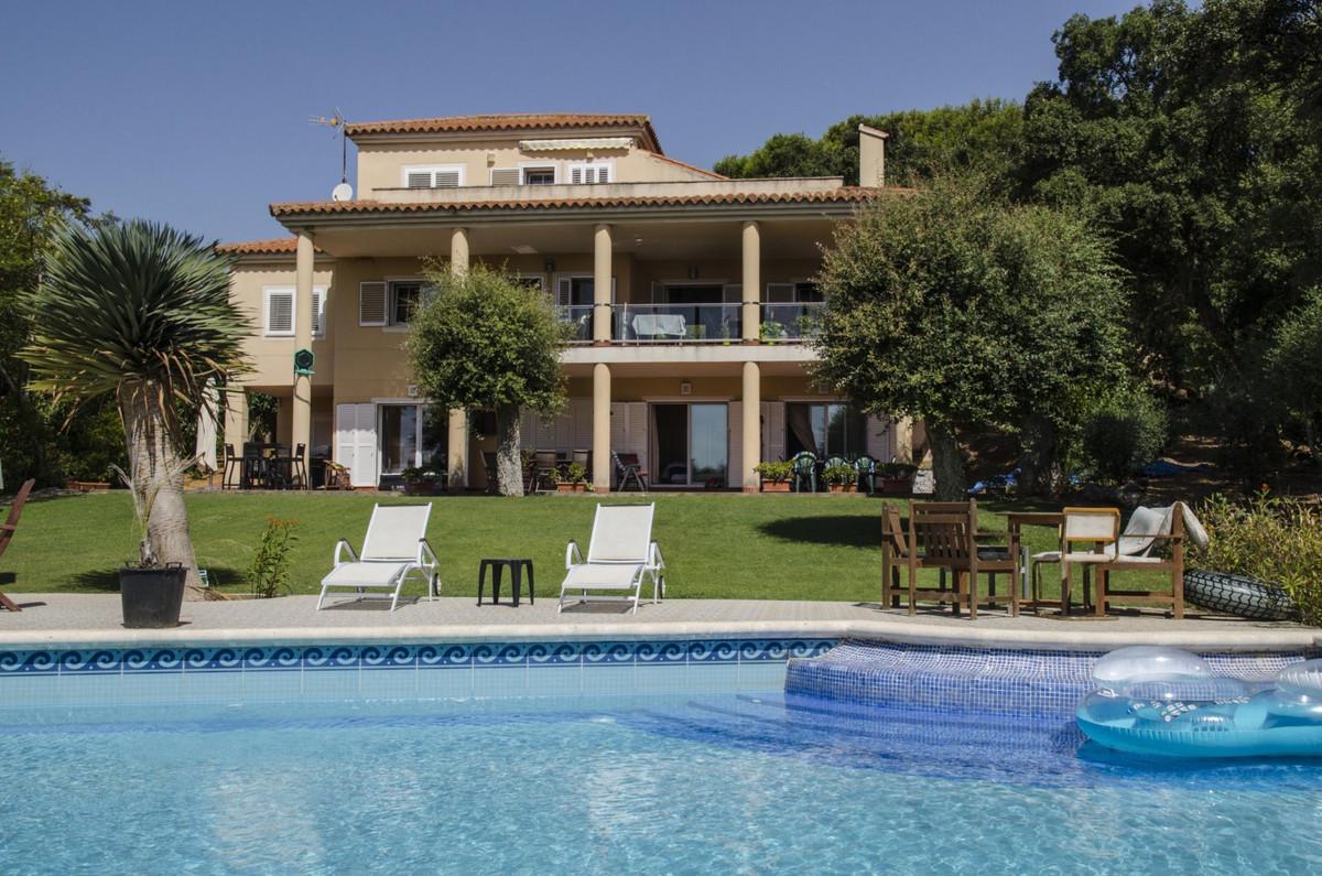 Villa Detached in Sotogrande
