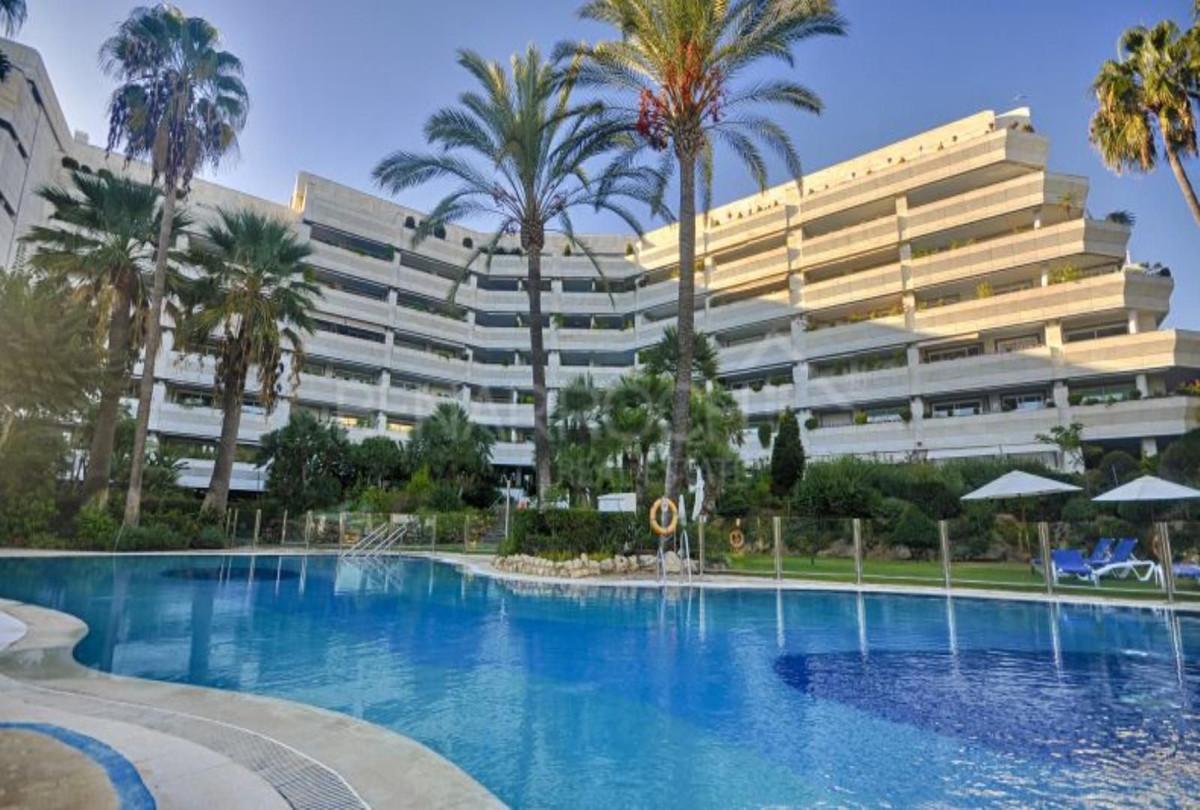 Apartment Middle Floor in Marbella