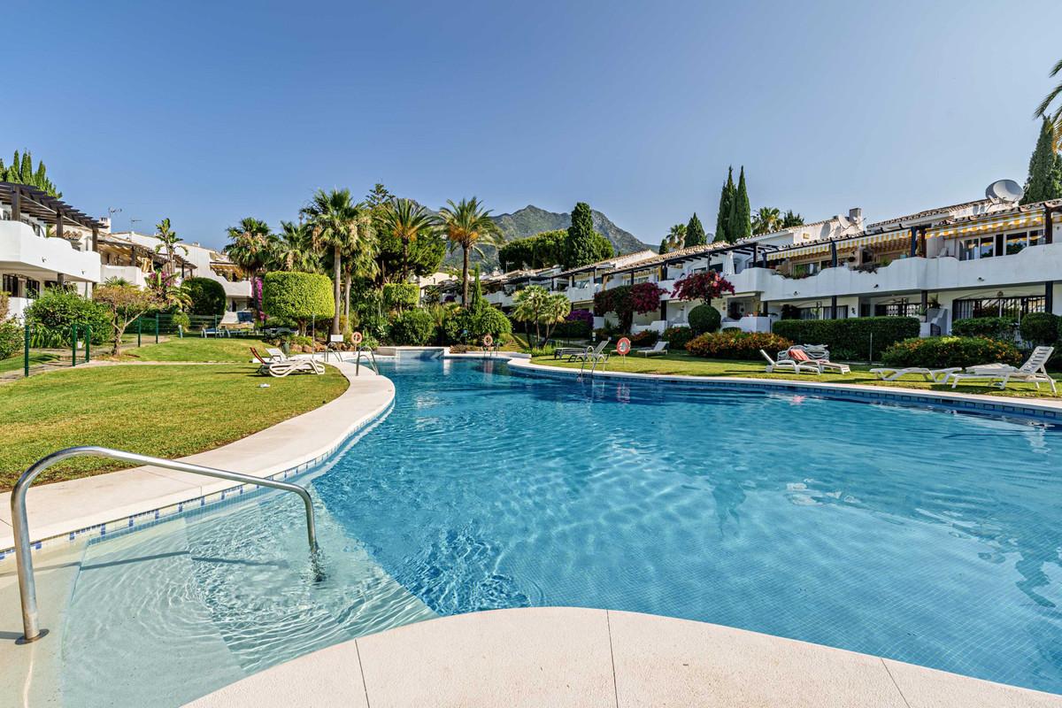 Apartment Ground Floor in Sierra Blanca