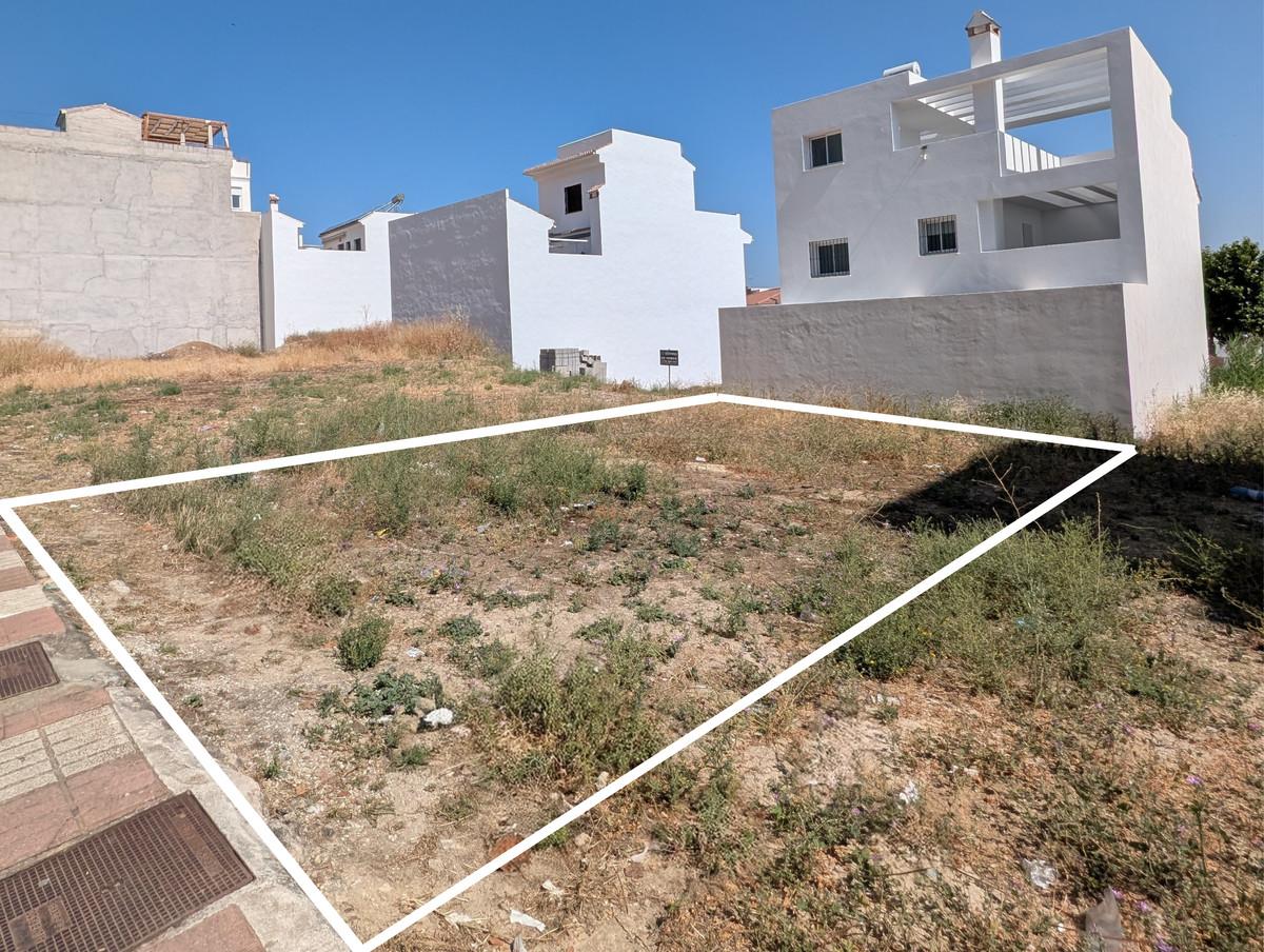 Plot Residential in Alhaurín el Grande