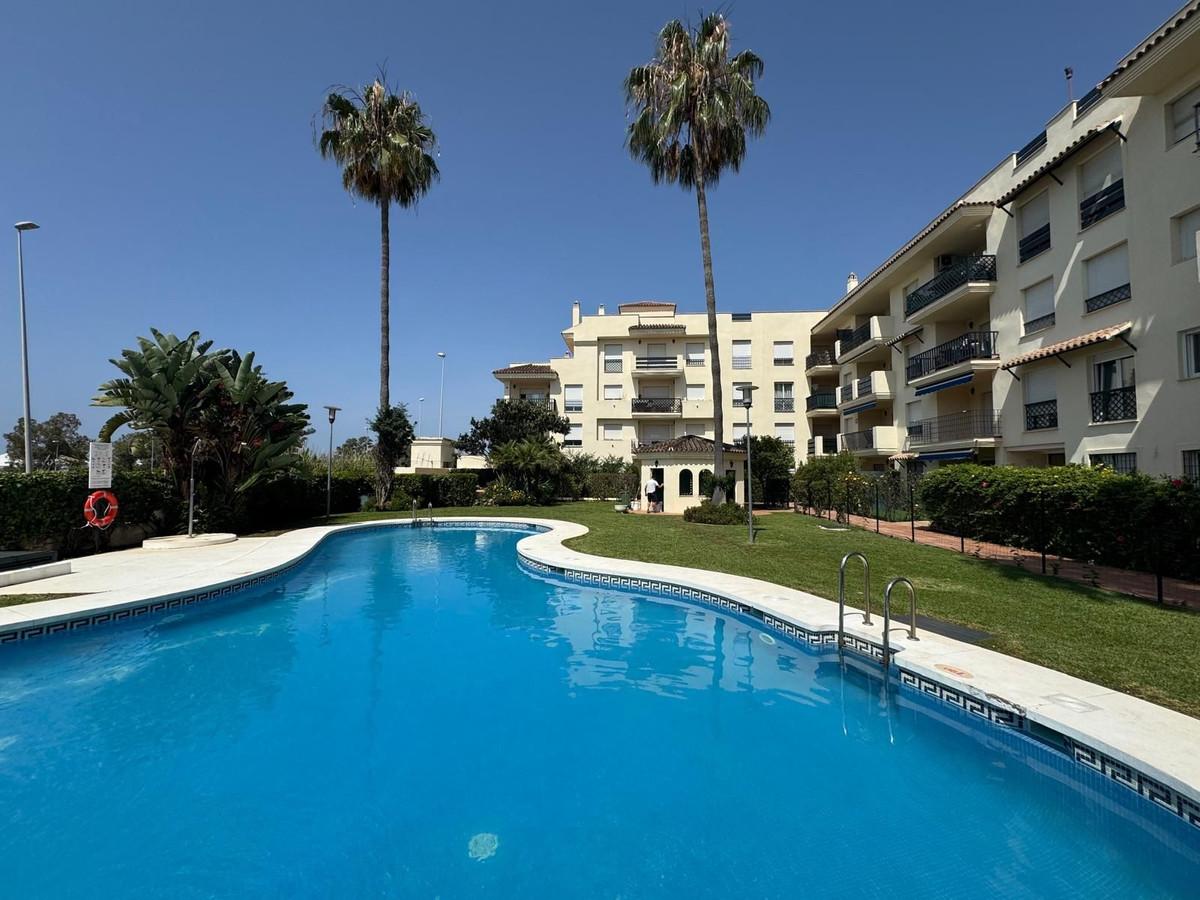 Apartment Penthouse in Nueva Andalucía