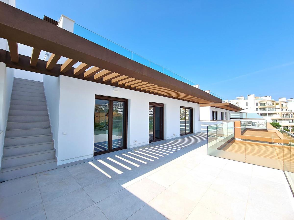 Apartment Penthouse in Estepona