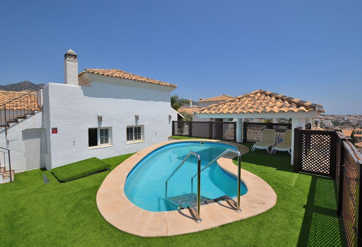 Apartment Penthouse in Torrequebrada