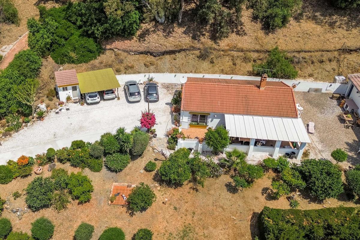 Villa Detached in Estepona