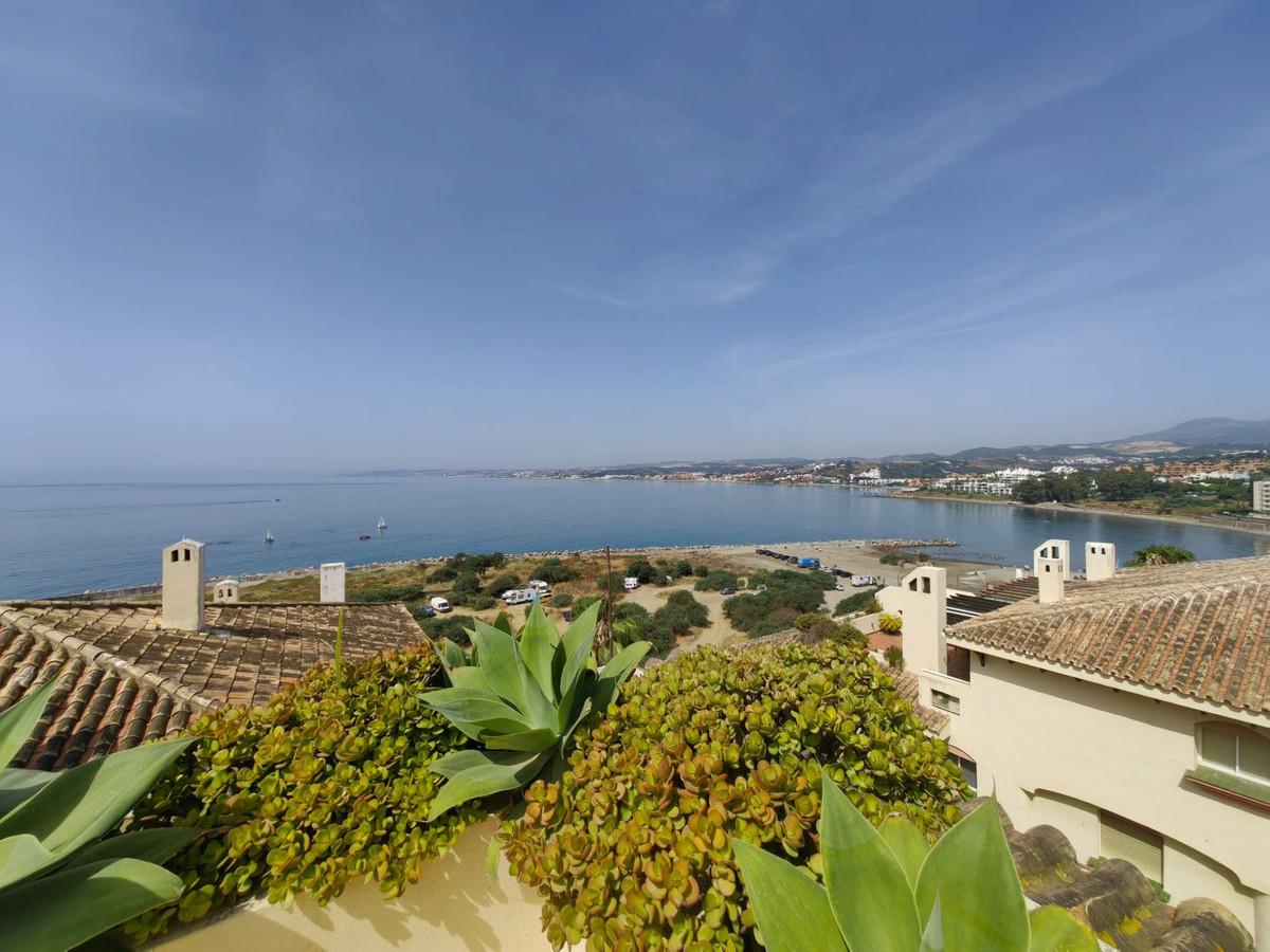 Apartment Penthouse Duplex in Estepona