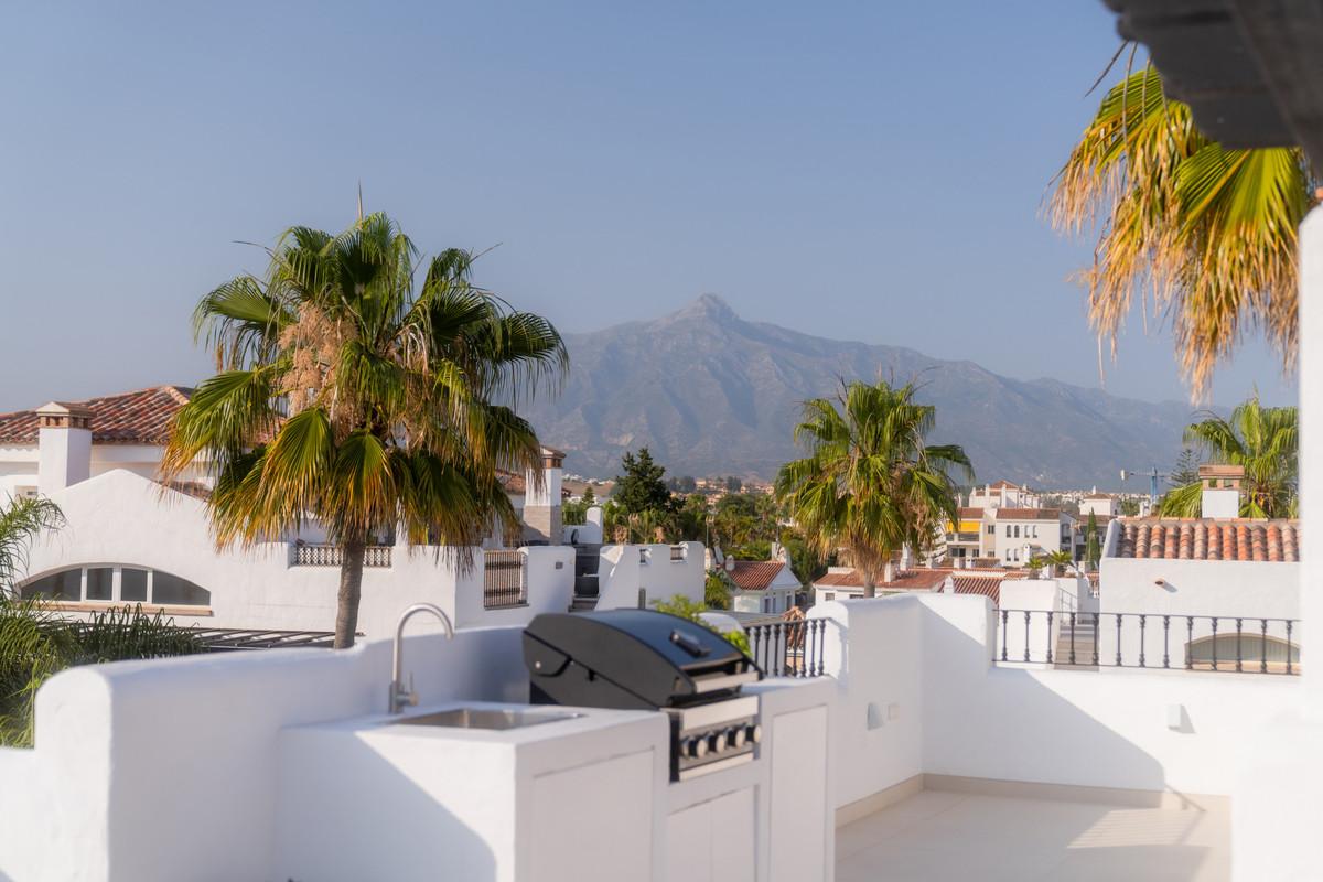 Apartment Penthouse Duplex in San Pedro de Alcántara