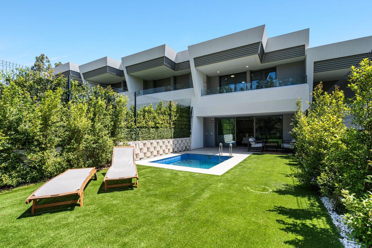 Townhouse Terraced in El Chaparral