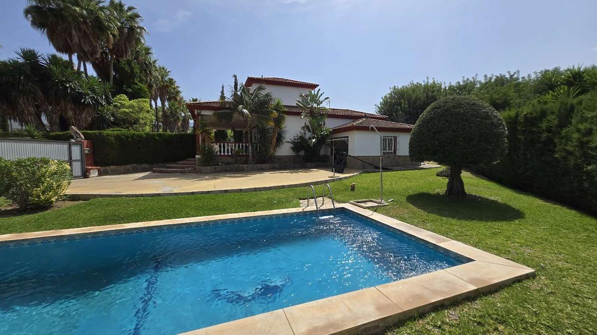 Villa Detached in Alhaurín de la Torre