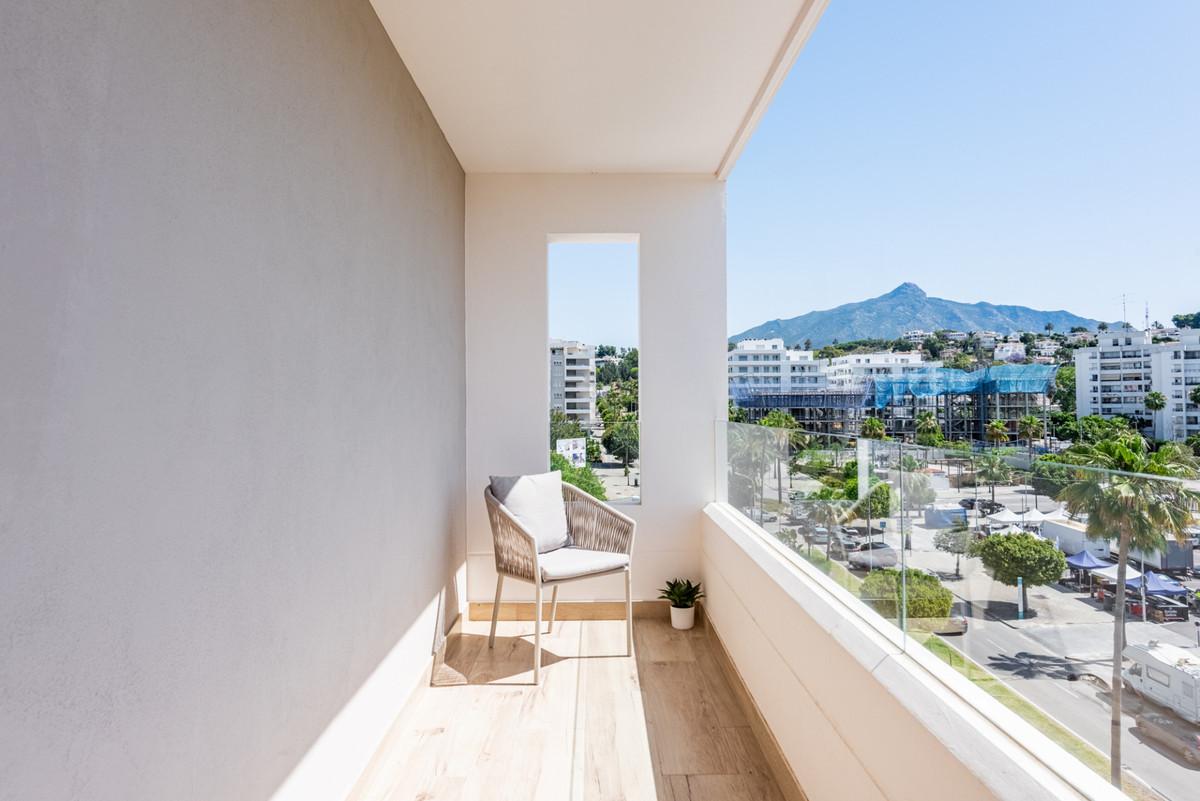 Apartment Middle Floor in Nueva Andalucía