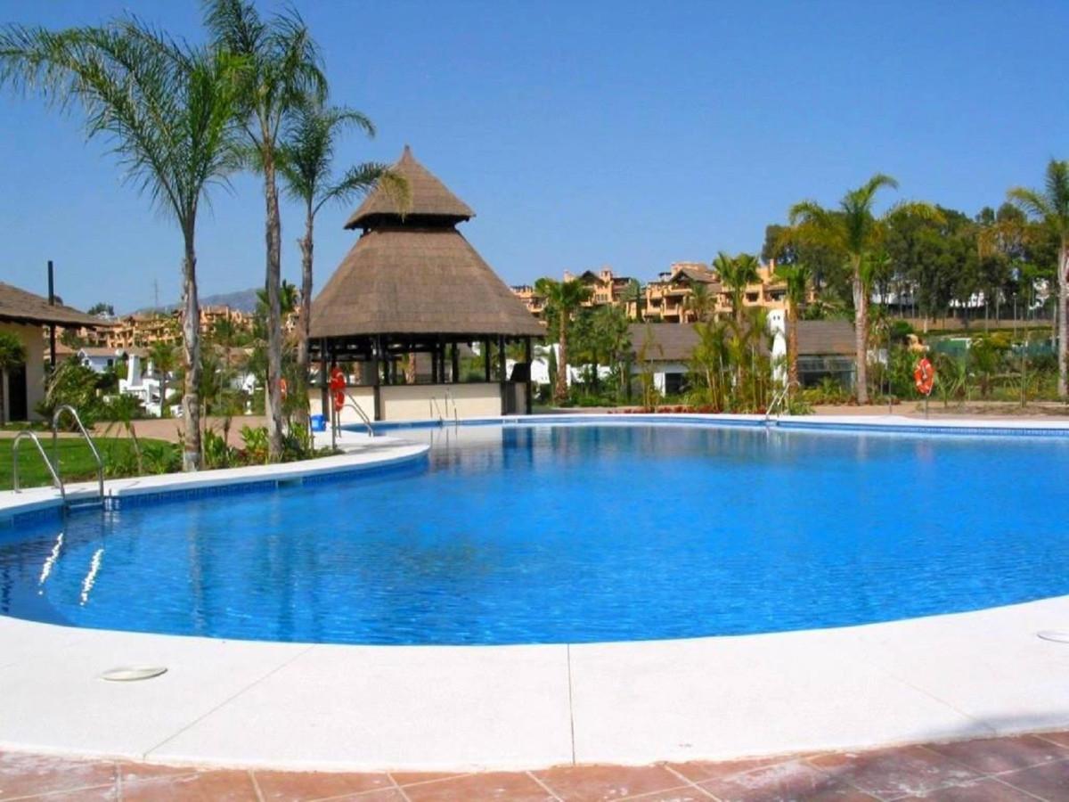 Apartment Middle Floor in Estepona