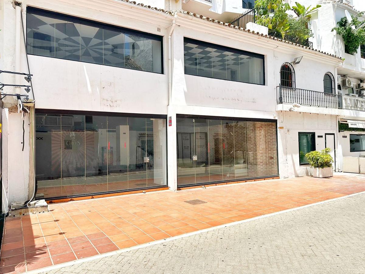 Commercial Commercial Premises in Puerto Banús