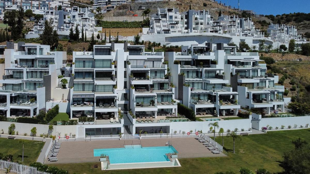 Apartment Middle Floor in Benahavís