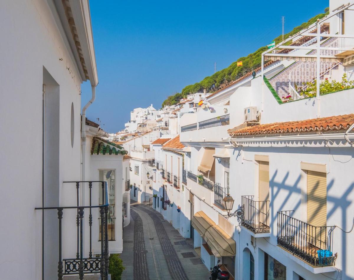 Apartment Middle Floor in Mijas